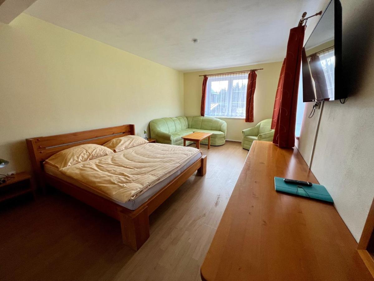 Horsky Hotel Paprsek Staré Město Extérieur photo