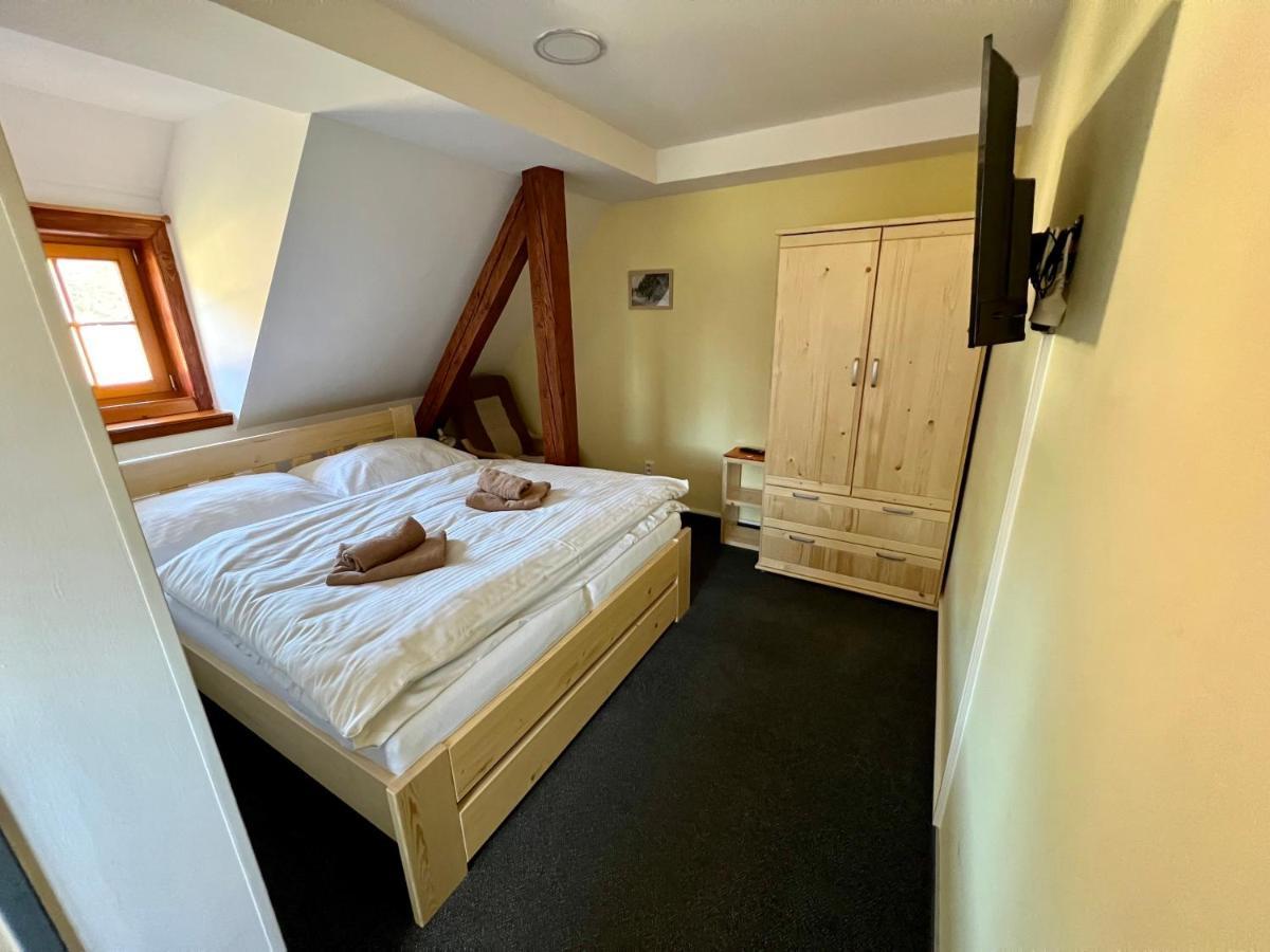 Horsky Hotel Paprsek Staré Město Extérieur photo