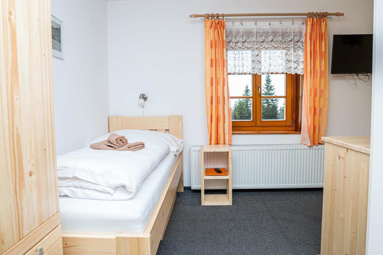 Horsky Hotel Paprsek Staré Město Extérieur photo