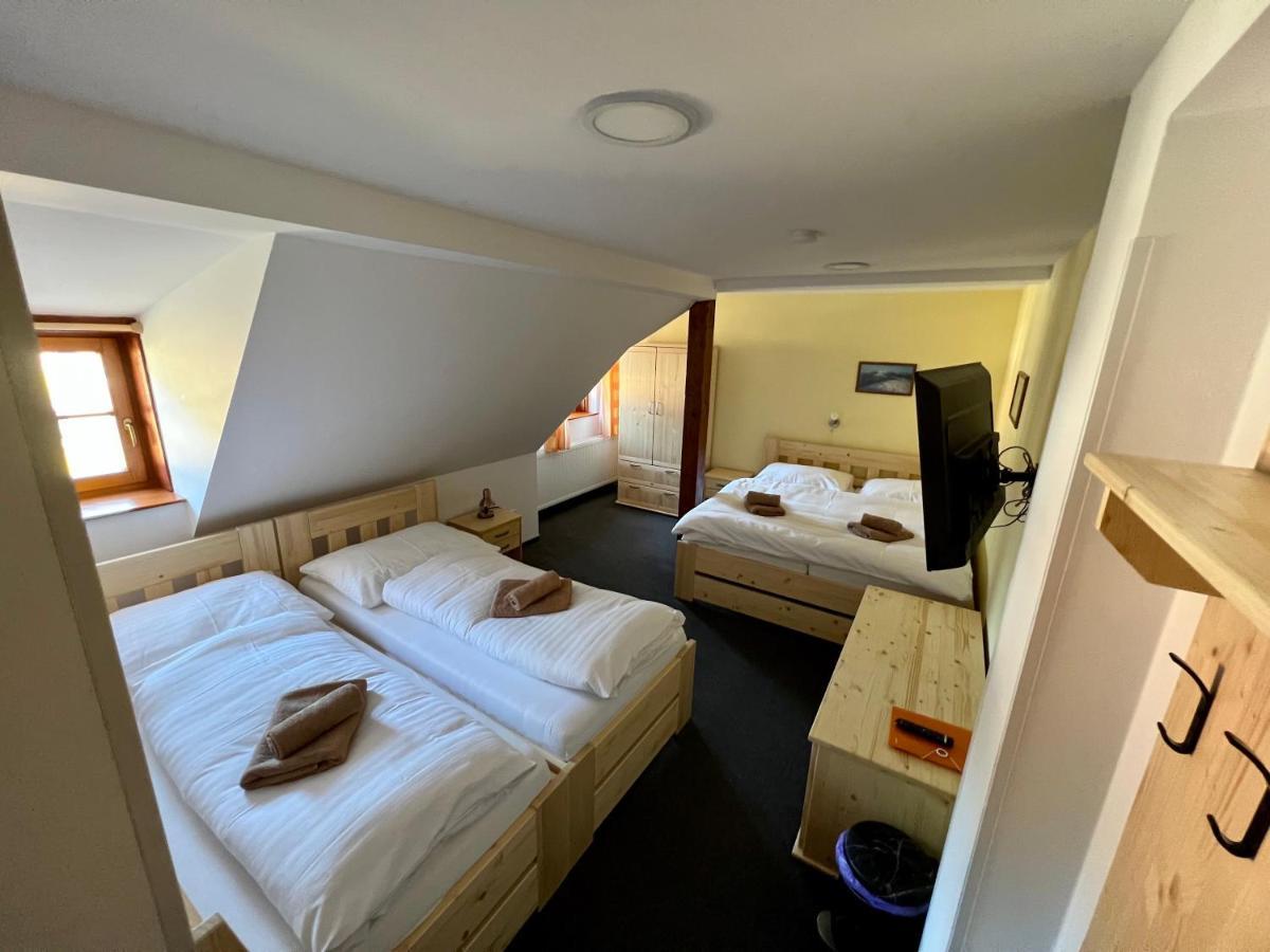 Horsky Hotel Paprsek Staré Město Extérieur photo