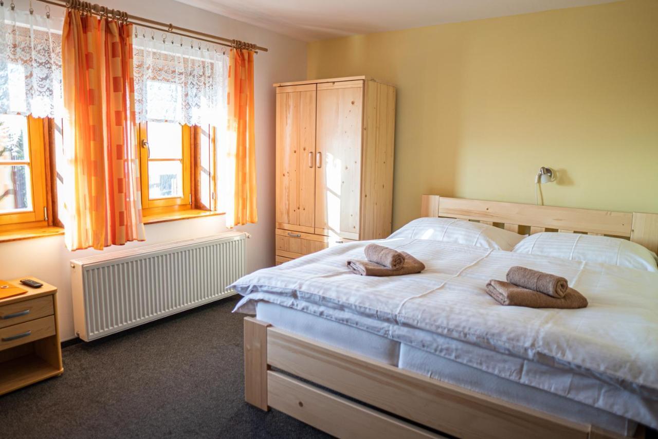 Horsky Hotel Paprsek Staré Město Extérieur photo