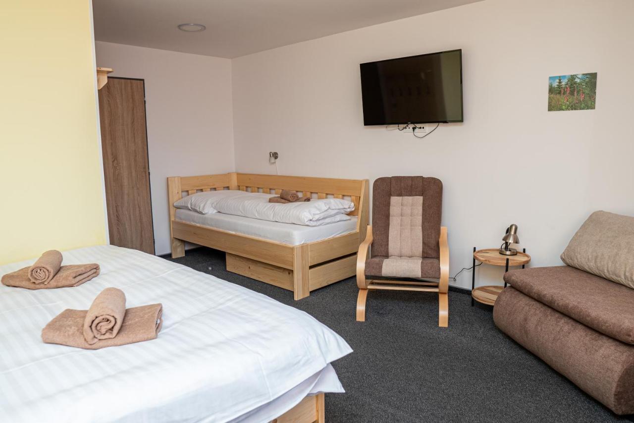Horsky Hotel Paprsek Staré Město Extérieur photo