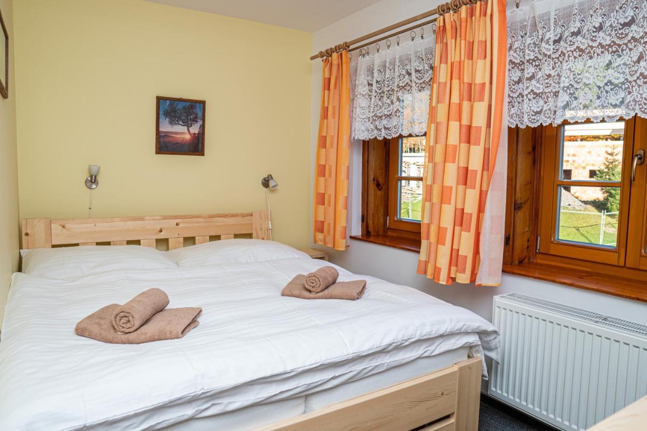 Horsky Hotel Paprsek Staré Město Extérieur photo