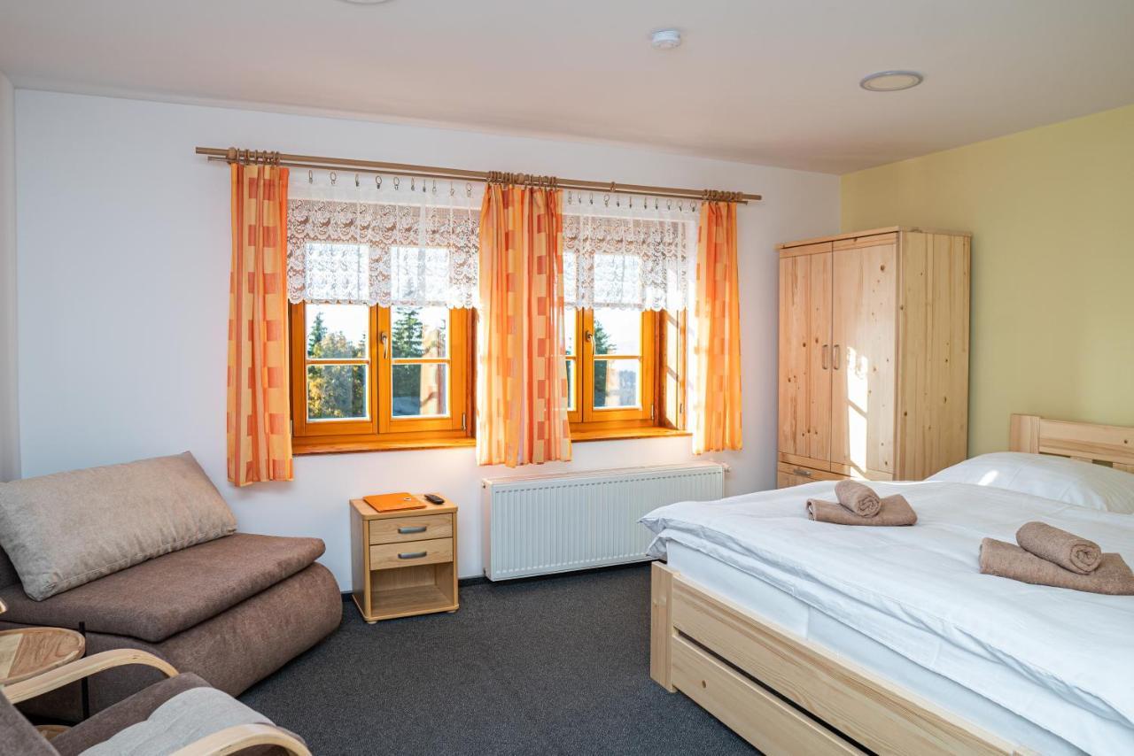 Horsky Hotel Paprsek Staré Město Extérieur photo