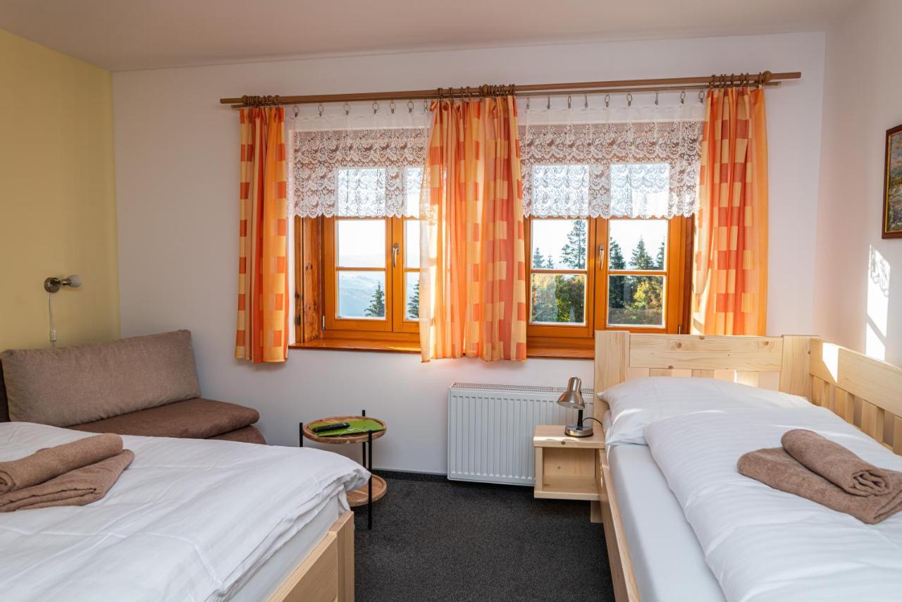 Horsky Hotel Paprsek Staré Město Extérieur photo